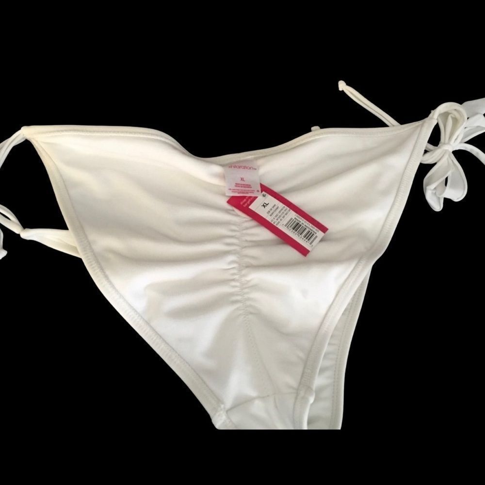 NWT Xhilaration Bikini Bottom